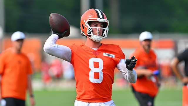 Cleveland Browns QB Kenny Pickett returns after hamstring injury