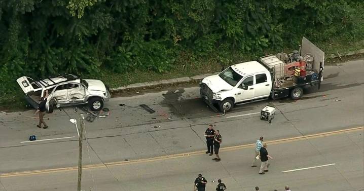 3 people killed, including two children, in Dallas crash Wednesday morning, police say