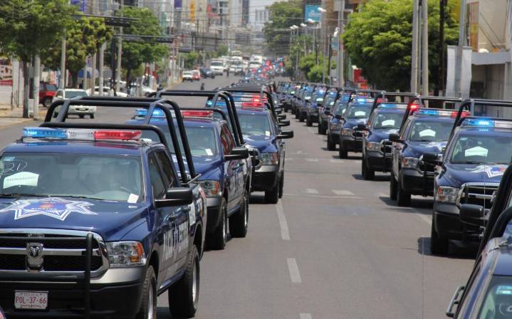 Grupos delictivos bloquean carreteras en Escuinapa, Sinaloa