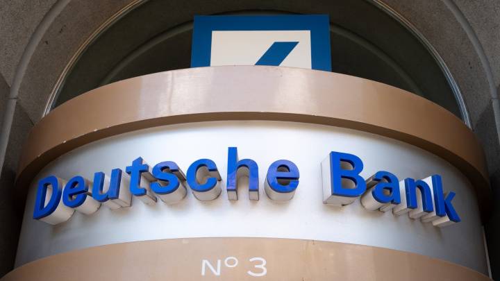 Goldman Sachs downgrades Deutsche Bank following massive year
