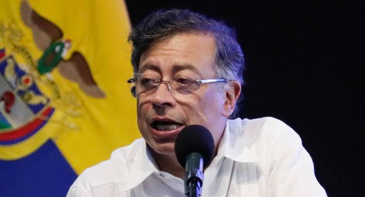 Congreso sobre tensión limítrofe: rechaza declaraciones del presidente de Colombia, Gustavo Petro