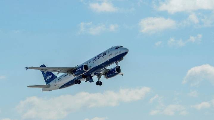 JetBlue offers $49 flights from MacArthur Airport to Florida