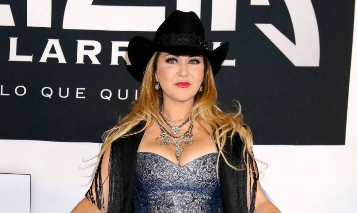 Alicia Villarreal confirma que ya está oficialmente divorciada de Cruz Martínez