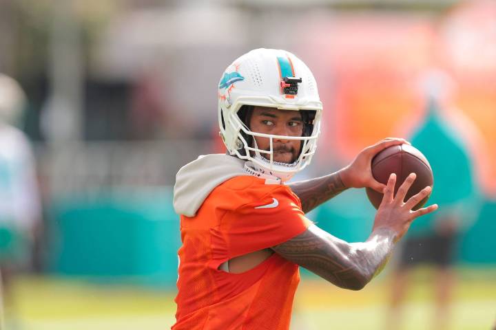 Legendary QB Deems Dolphins QB Incapable of Playing in NFL With Strong Words A rough preseason for the Miami Dolphins brings in questions about their quarterback depth, with a backup’s performance dra