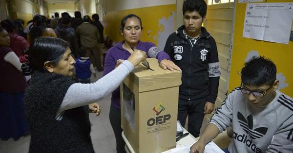 Elecciones en Bolivia: 2.700 bolivianos votan en Salta este domingo