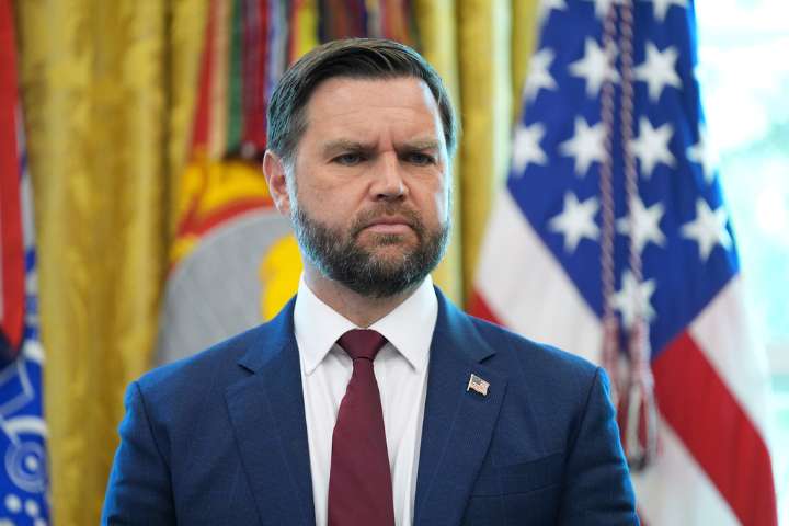 JD Vance Rebukes Jen Psaki Over Prayer Criticism