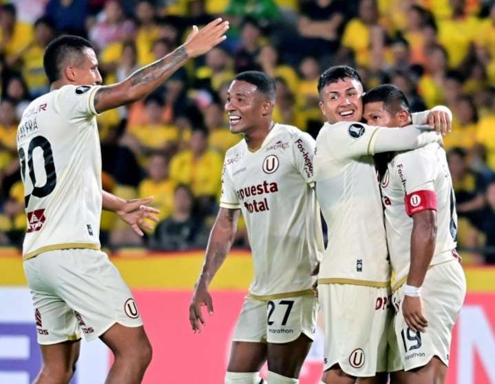 Universitario sale hoy por el todo o nada ante el Palmeiras de Brasil