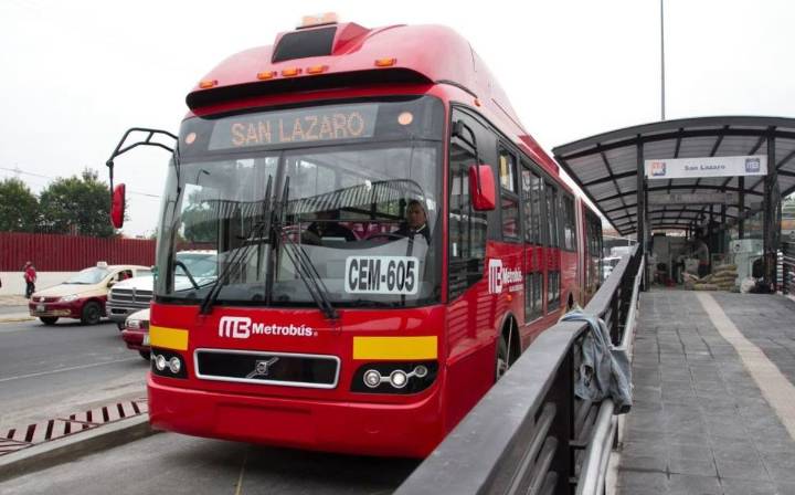 Metrobús CdMx cambia de ícono en estación 'Ciudad de los Deportes' para no aludir a corrida de...