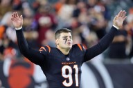 Trey Hendrickson Shows Bengals Where His Heart Truly Lies After Joe Burrow’s Honest Take on DE’s Future With Trey Hendrickson showing his loyalty for his team, Joe Burrow also shows what the DE really