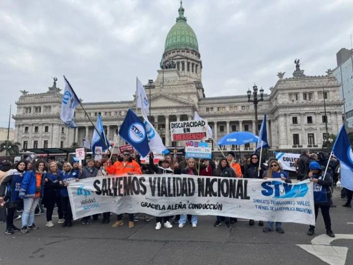 Trabajadores de Vialidad Nacional marcharán el próximo jueves al Congreso
