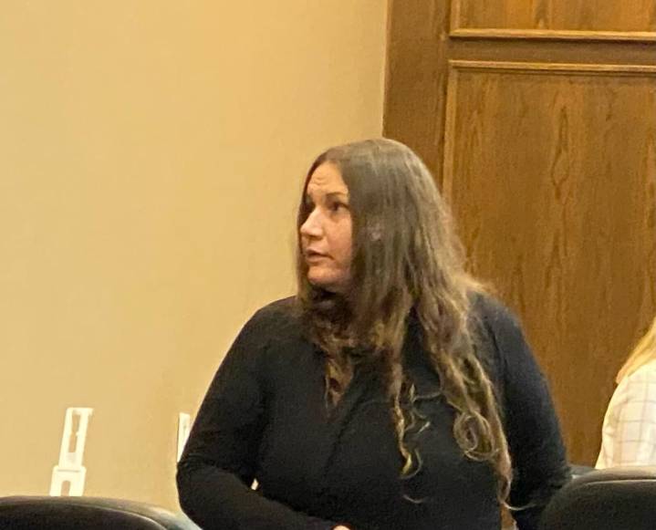 Carrie Jones sent husband looking for man hours before killings
