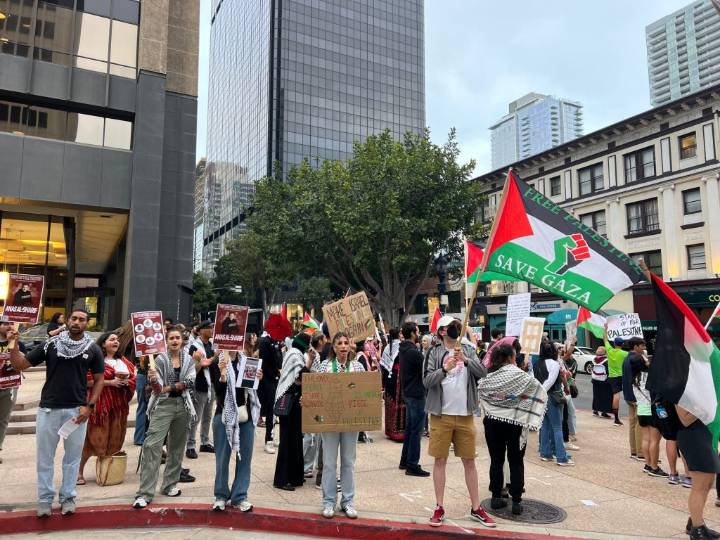 Protest at former U-T office seeks condemnation of journalist killings in Gaza