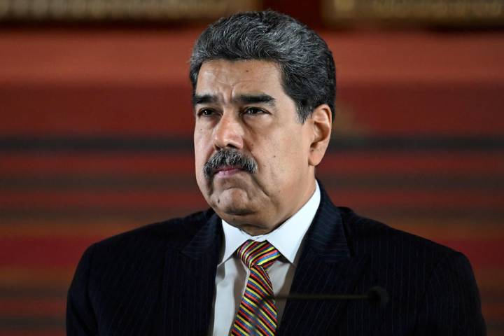 Nicolás Maduro acusa a EE.UU. de buscar un “cambio de régimen” de manera “terrorista”