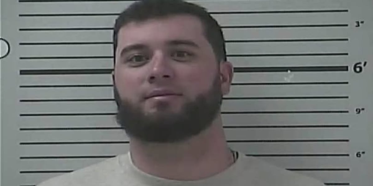 Officials searching for Bay St. Louis man wanted on child sex charge