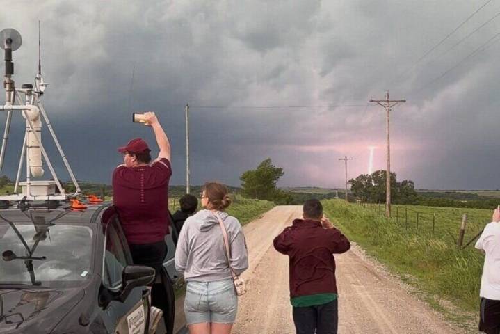 Hokie Storm Chase turns vans into mobile classrooms as students pursue severe weather