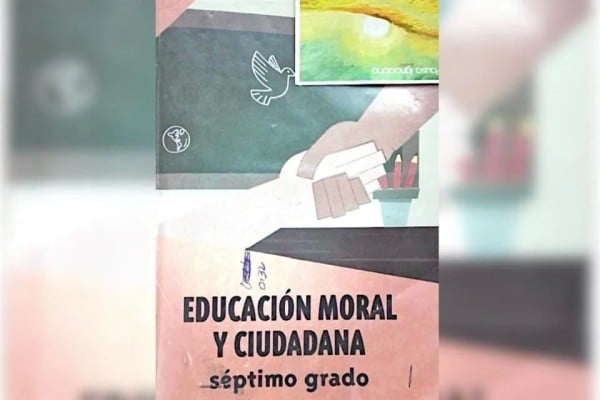 Urge panista a SEP aclarar envío de libros de texto a Cuba