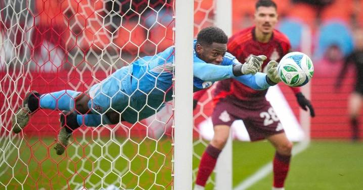 Toronto FC goalkeeper Sean Johnson sidelined as he goes through concussion protocol