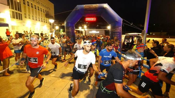 Una vuelta nocturna por las faldas de la montaña del Puig Campana