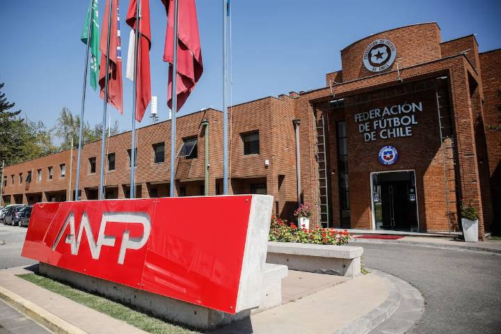 ANFP alza la voz tras caos en Avellaneda: condena ataque a hinchas de la U y apunta contra Independiente