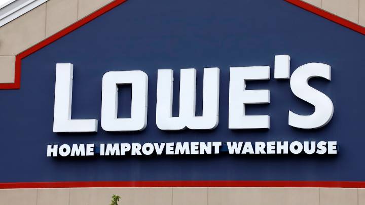 Lowe’s plans to purchase company with hundreds of locations for $8.8 billion