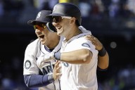 Canzone’s walkoff hit completes Mariners’ sweep of White Sox