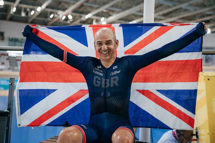Para-cyclist Will Bjergfelt smashes UCI Hour Record in C5 classification