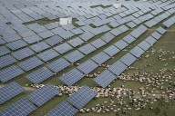China rushes to build out solar, and emissions edge downward