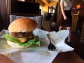 El dueño de “Trump Burger” en Texas fue arrestado por ICE y enfrenta deportación
