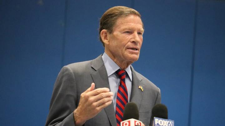 Blumenthal slams new Instagram map feature