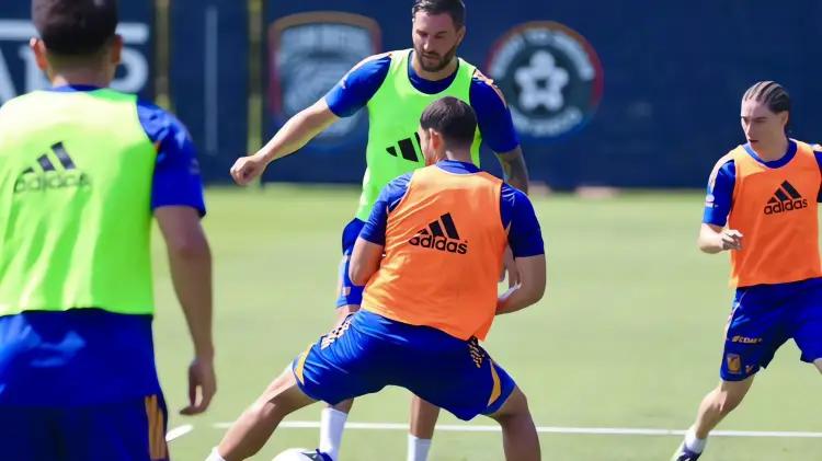 Tigres UANL busca acercarse al liderato ante un Puebla en crisis