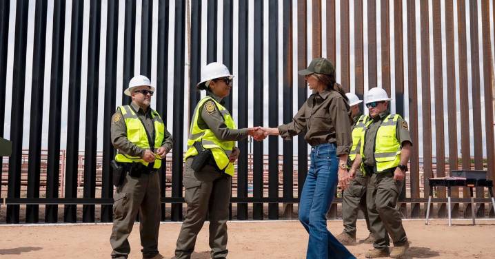 Pinta de negro EUA el muro fronterizo para elevar su temperatura y evitar escaladas