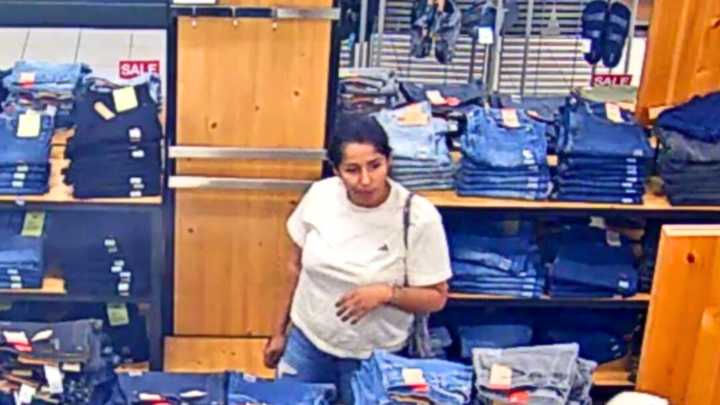 Woman wanted for allegedly stealing over $1,000 worth of jeans from Kohl’s in LA County