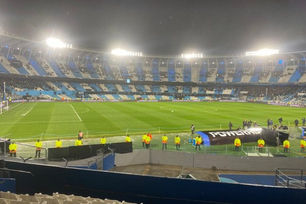 Por ahora se juega: así está el campo de juego de Racing para enfrentar a Peñarol por la Libertadores