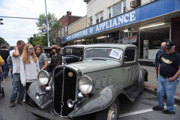 National antique car tour to travel The County