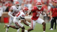 What Is Jovantae Barnes’s Ethnicity, Religion, and Nationality? Exploring His Family Roots and Background All you need to know about Oklahoma Sooners RB Jovantae Barnes's ethnicity, nationality, and r