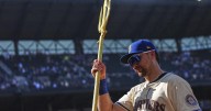 Cal Raleigh hits 50th homer, joining Mickey Mantle as switch