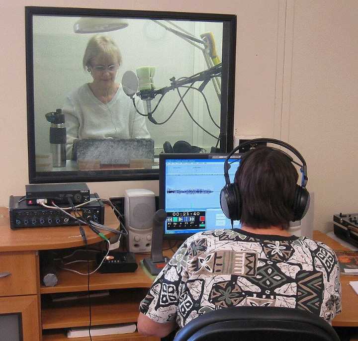 KRUV Radio in Peoria seeking skilled volunteers