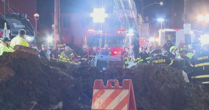 Worker trapped in hole after trench collapse at Charleroi construction site