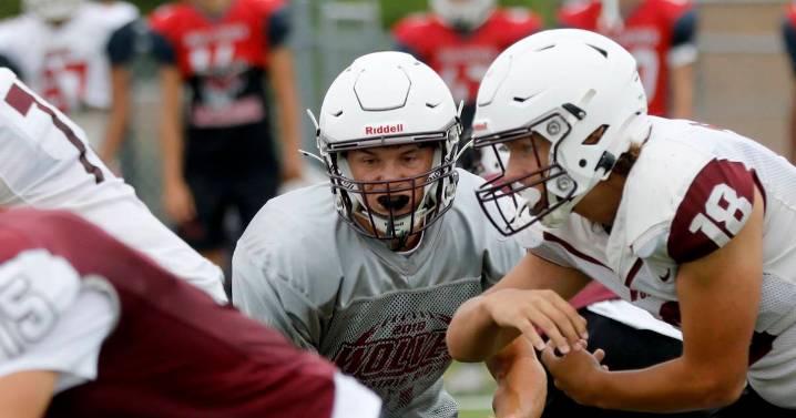 Photos: Prairie Ridge scrimmages against Grant
