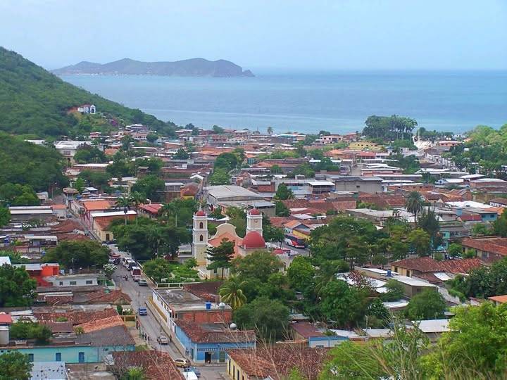 “Río Caribe, estado Sucre: Patrimonio Cultural de Venezuela” por Danfny Velásquez