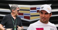 ¿Quién es Graeme Lowdon, el ‘Ted Lasso inverso’ que firmó a ‘Checo’ Pérez para su regreso a la F1?