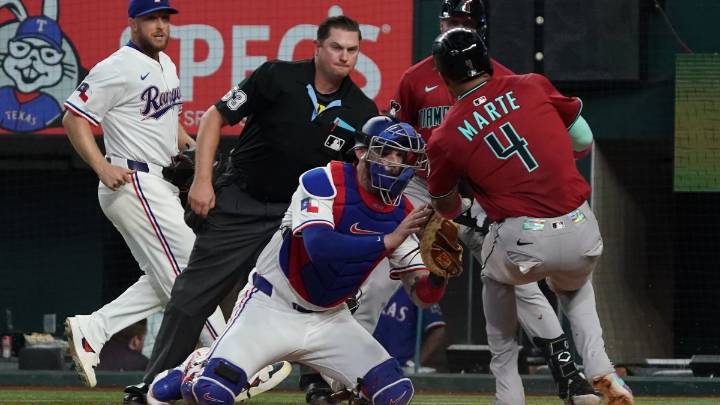 James McCann and Ketel Marte homer in 4-run 9th as Diamondbacks rally to beat Rangers