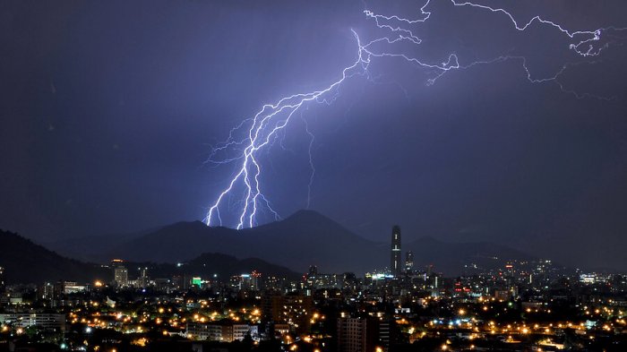 Alerta meteorológica: 3 regiones se preparan para tormentas eléctricas este fin de semana XL