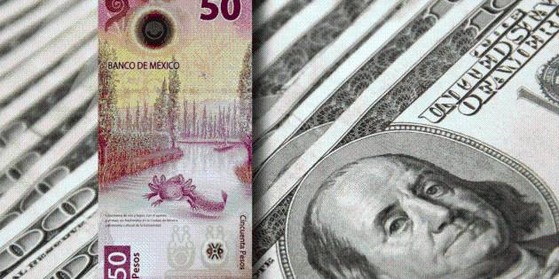 Peso descalabra al dólar al cierre semanal internacional