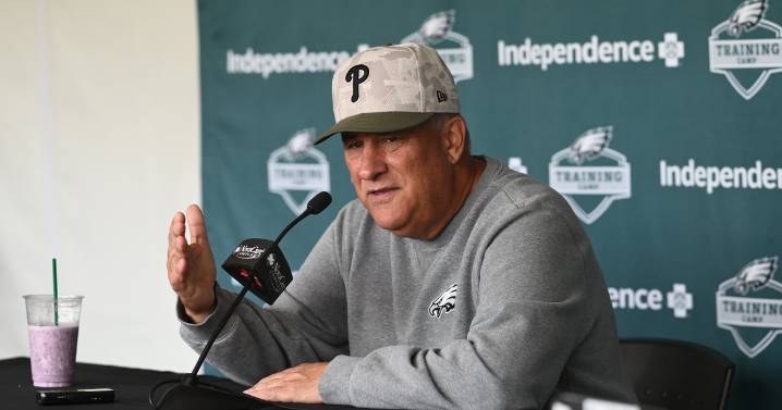 Eagles DC Vic Fangio's updated thoughts on a bunch of his players on defense
