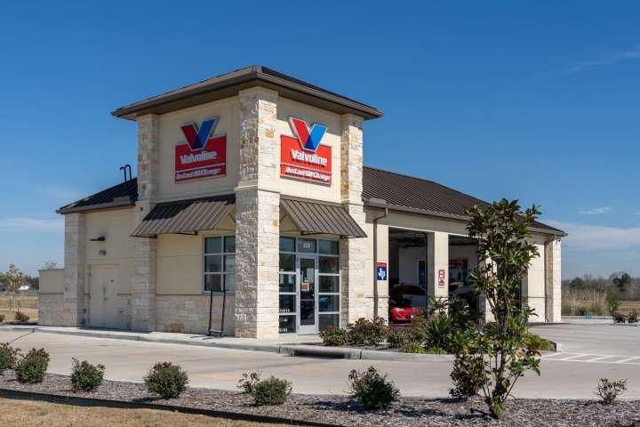 A Long Overdue Change For My Rating Of Valvoline (NYSE:VVV)