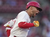 Jonrones de Contreras y Pagés guiaron la victoria de Cardenales