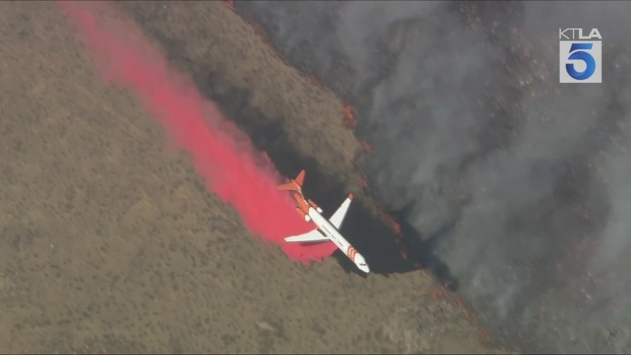 Fast-moving Hawk Fire in Acton threatening structures