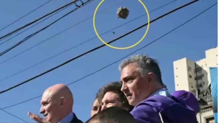 Reaparecieron el Gordo Dan y Manuel Adorni tras el ataque a la caravana de Milei: "Podrían haber matado a cualquiera"