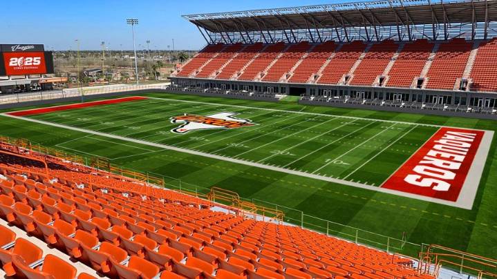 Limited tickets to UTRGV football game go on sale Friday